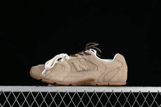 Miu Miu x New Balance 530 Low-Top Retro Running Sneakers with Dual Lace Design - G.D4