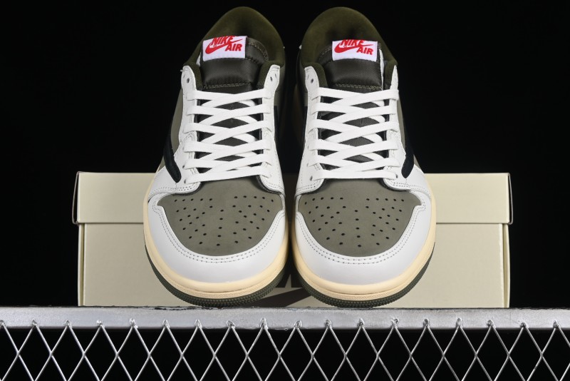 Nike Travis Scott x Air Jordan 1 Low OG Retro Sneakers DM7866-200