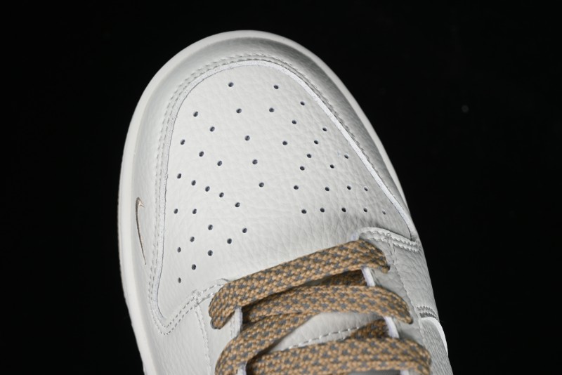 Nike SB Dunk Low Collaboration Three Swooshes Beige Gold Colorway Low-Top Casual Skateboarding Shoes - NK5639-326