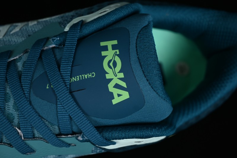 Hoka One One Challenger ATR 7 Low Trail Running Shoes with Enhanced Cushioning and Breathable Mesh - 1134498 OMLG