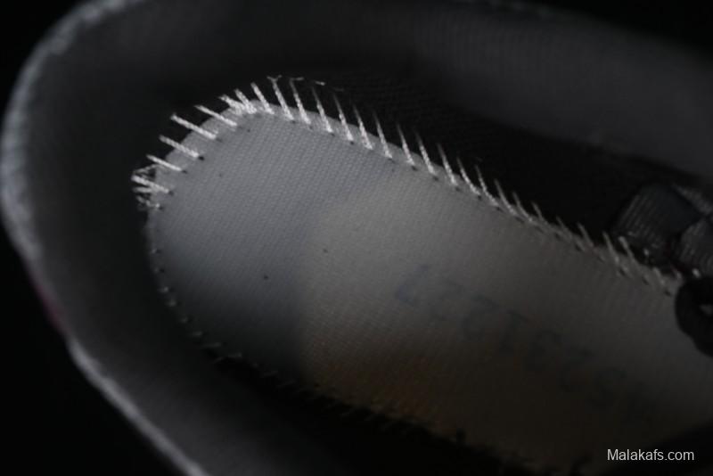 Asics Gel-Kayano 14 Running Shoes with Breathable Design and Professional Cushioning - 1201A019-200