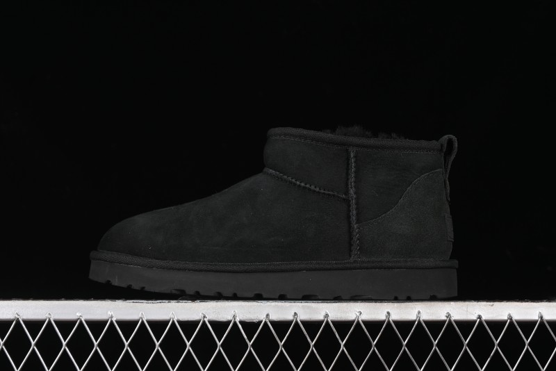 UGG Classic Ultra Mini Short Boots with Genuine Australian Sheepskin and TREADLITE Outsole - 1116109