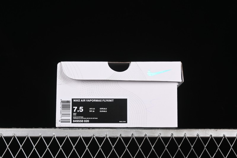 Nike Vapormax Flyknit Breathable Casual Running Shoes with Full-Length Air Cushion - 849558-020