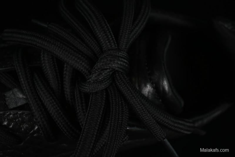 Alexander McQueen Flexion Retro Sneakers in Black with Diamond Grain Calfskin - 8.F6