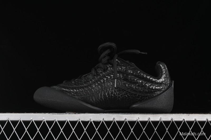 Alexander McQueen Flexion Retro Sneakers in Black with Diamond Grain Calfskin - 8.F6