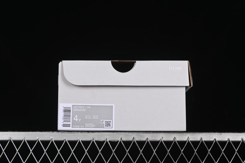 Nike Air Force 1 '07 Low Casual Sneakers with Full-Length Air Cushion - FV5948-003