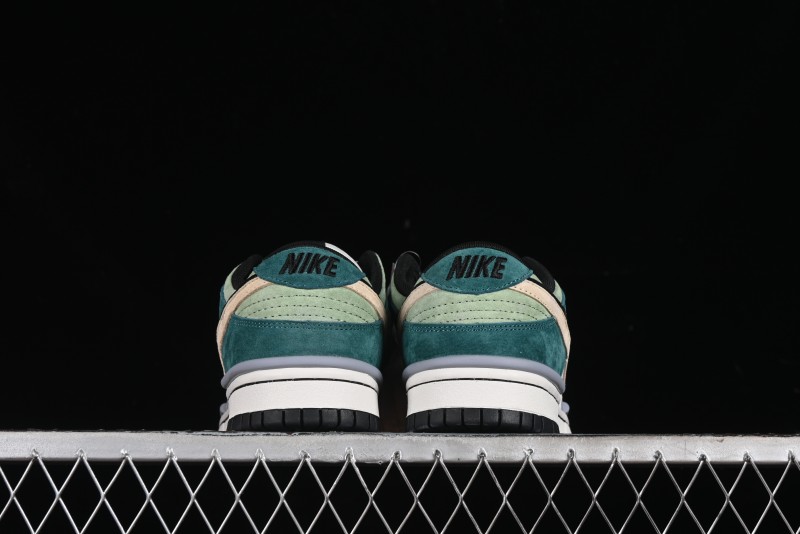 Nike SB Dunk Low Otomo Katsuhiro Collaboration Skate Shoes - DZ2794-566