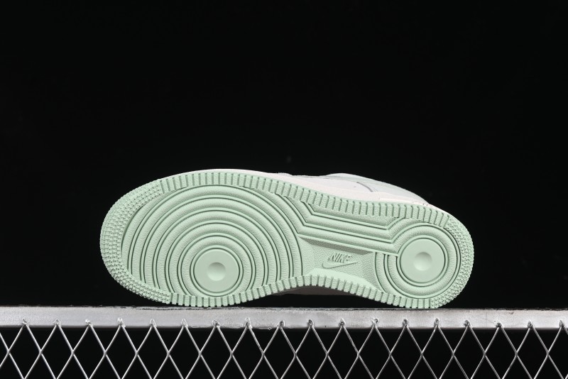 Nike Air Force 1 '07 Low Casual Sneakers with Full-Length Air Cushion - HQ1497-099