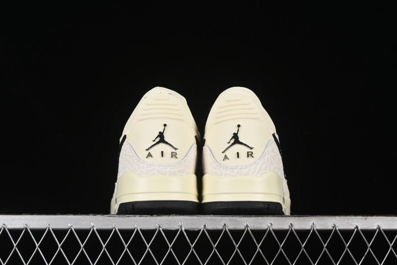 Nike Air Jordan Legacy 312 Low Sneakers with Velcro Strap and Retro Design - HV1807-101