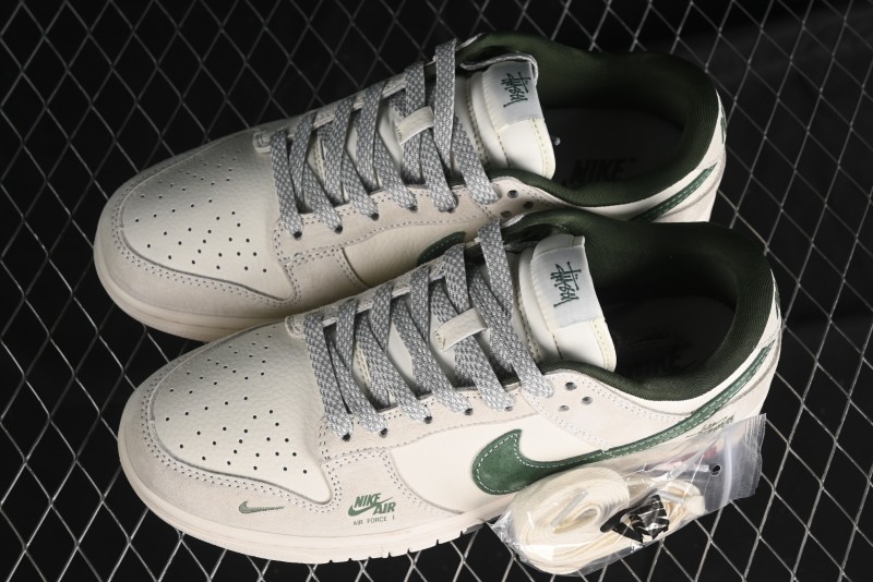 Nike SB Dunk Low Supreme x Stussy Triple Collaboration - Off White Green Swoosh Anniversary Custom Low-Top Casual Sneakers - SJ2068-303