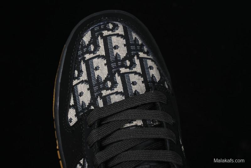 Nike SB Dunk Low APE Collaboration - Camouflage Black Swoosh Anniversary Custom Low-Top Casual Sneakers - KK1333-017