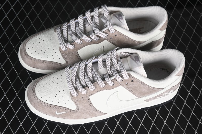 Nike SB Dunk Low The North Face Collaboration Anniversary High-End Custom Low-Top Casual Skate Shoes - DJ2024-063