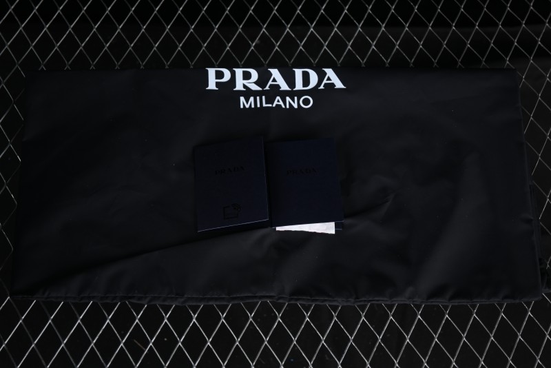 Prada Cloudbust Air Thunder Lifestyle Low-Top Sneakers - 1E819L