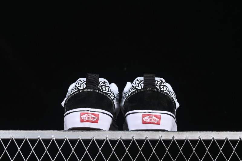 Vans Knu Skool Low-Top Retro Chunky Sneakers - VN000CS0239