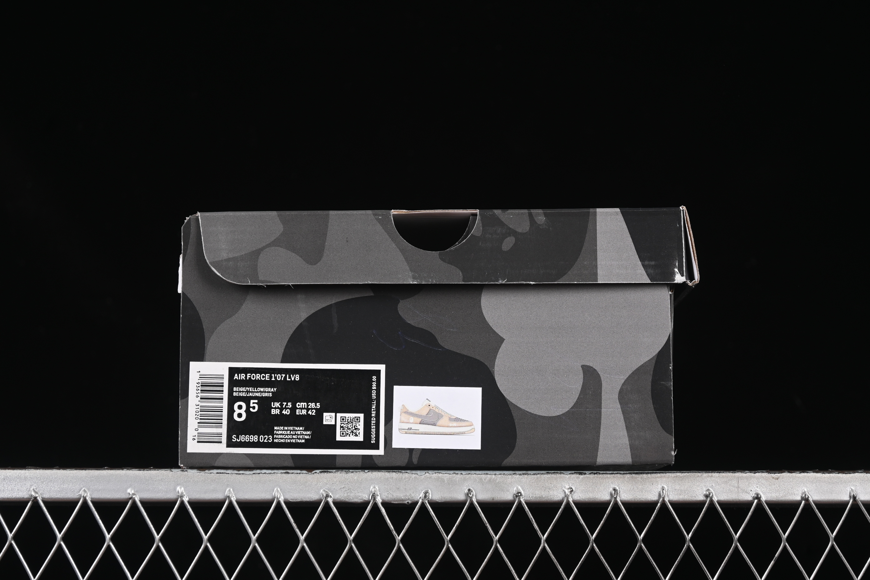 Nike Air Force 1 '07 Low Supreme Collaboration Sneakers with Red Snake Swoosh - SJ6698-023
