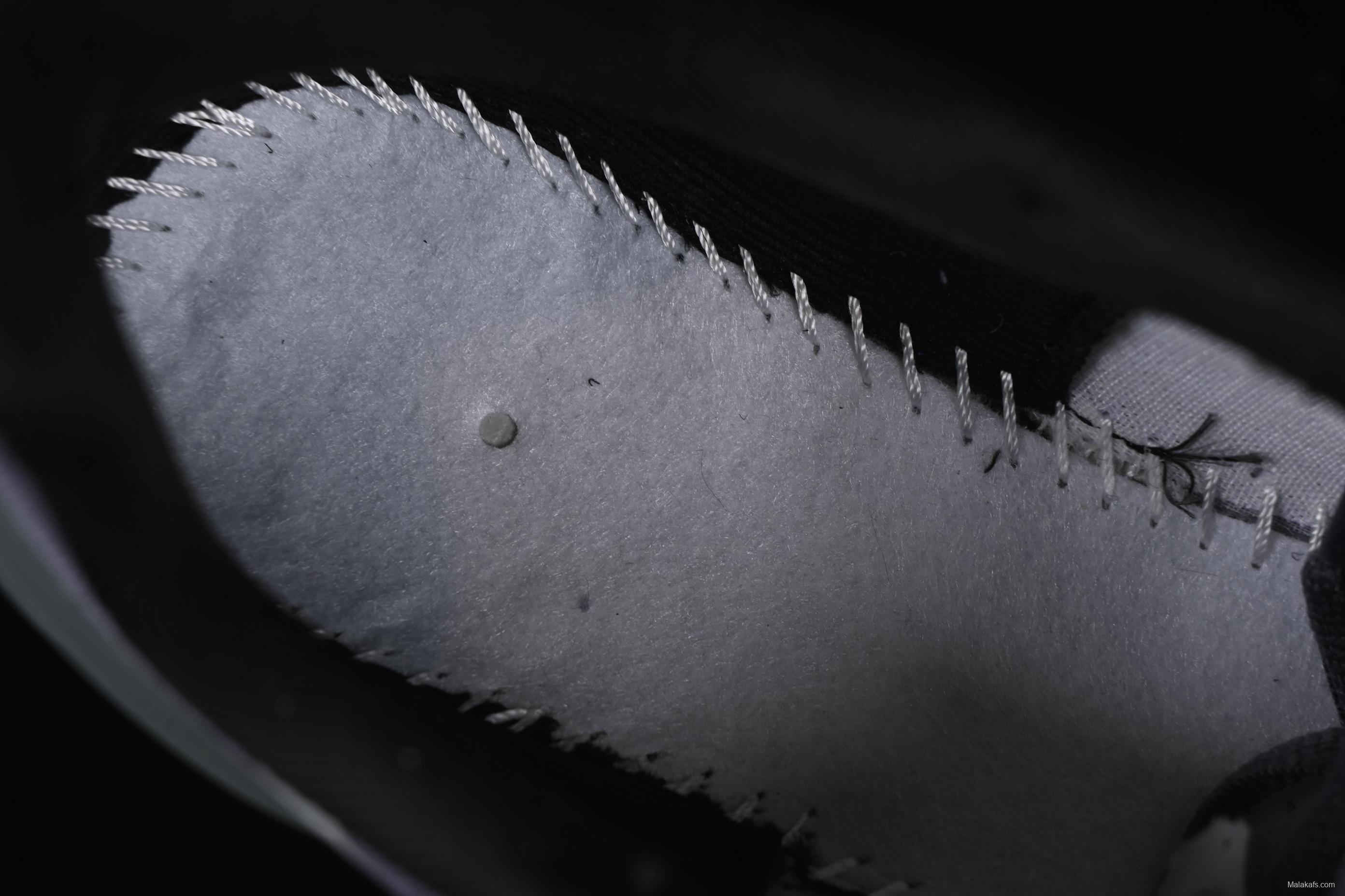 Nike Air Max Dn8 Running Shoes with Dynamic Air Cushion Technology - FQ7860-035