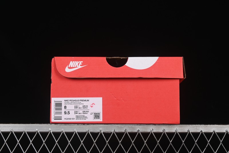 Nike Air Zoom Pegasus Premium Running Shoes with Mesh Upper and Air Cushion Technology - HQ2592-001