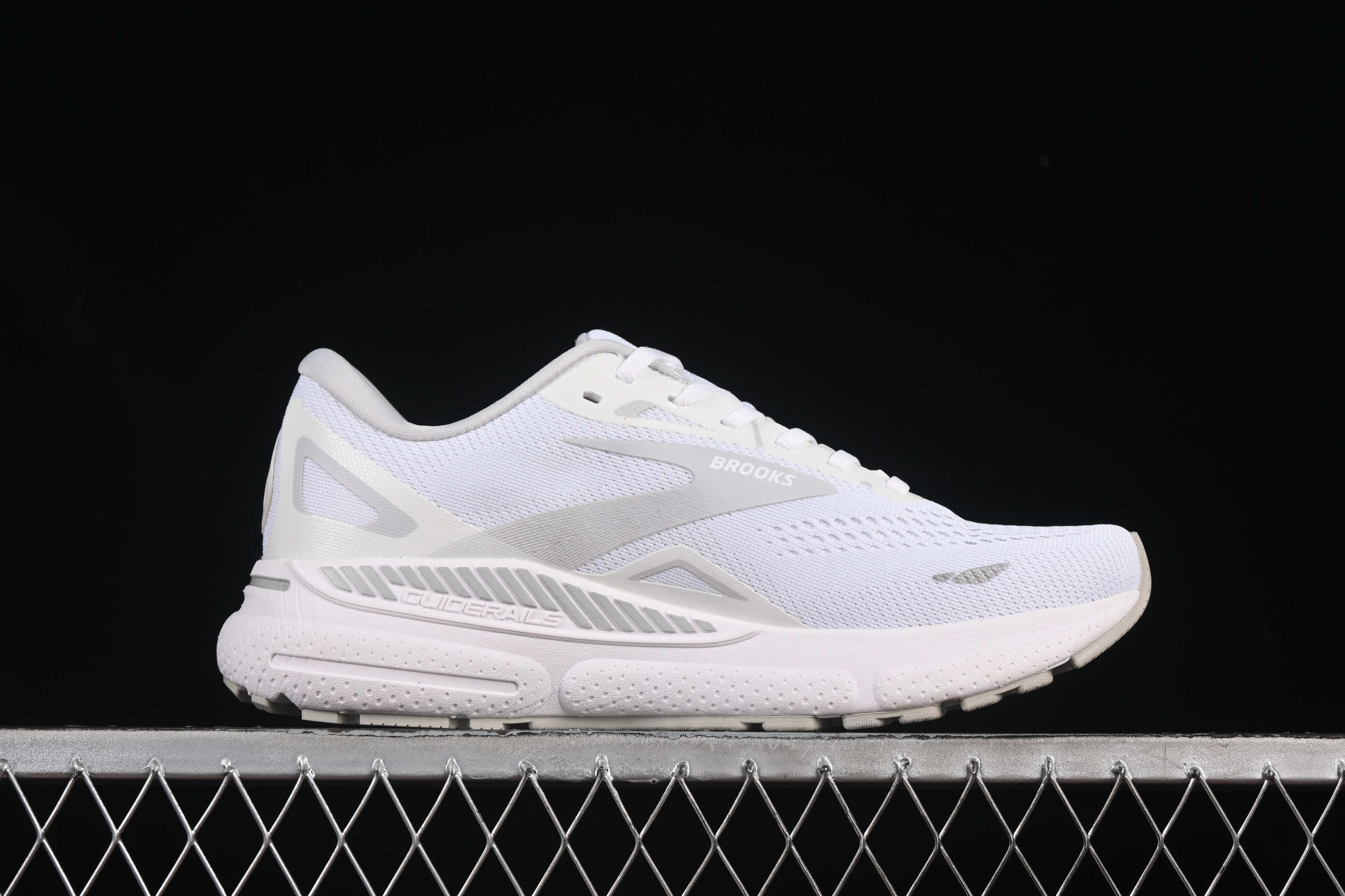 Brooks Adrenaline GTS 23 Running Shoes with Enhanced Support and Breathable Mesh - 1203811B104