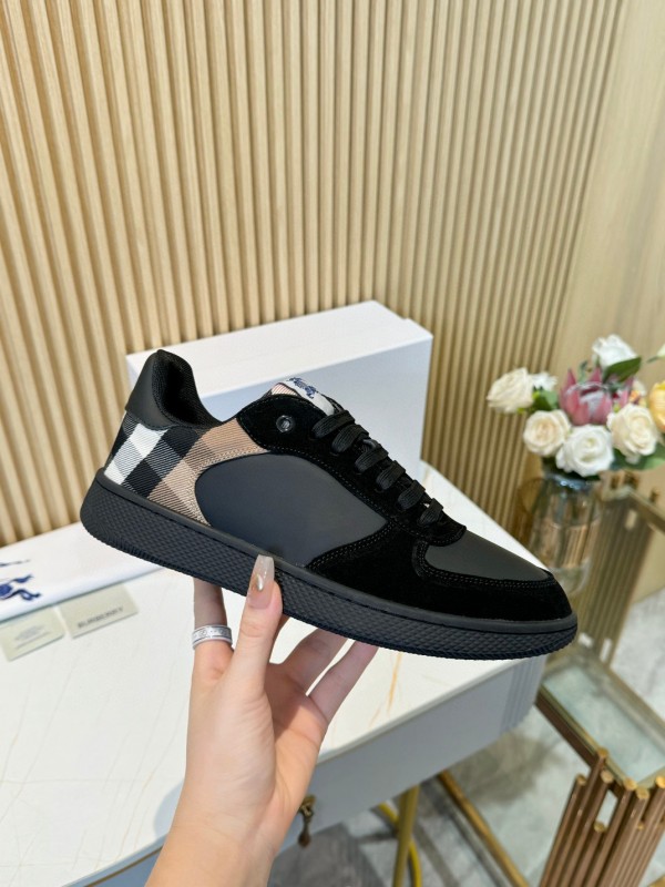 2024 Men Burberry Black Leather Sneakers MJ00320
