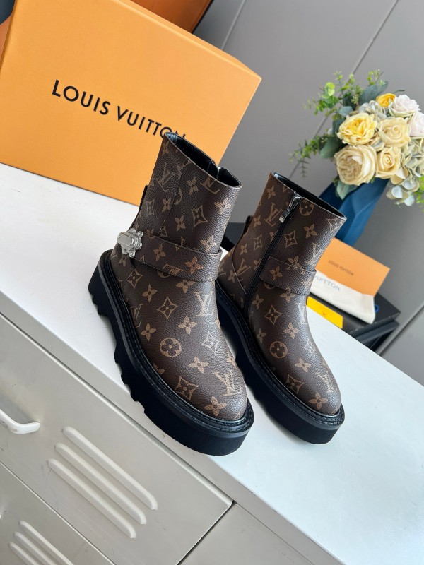 2024 Women Louis Vuitton Brown Monogram Leather Ankle Boots MJ00310