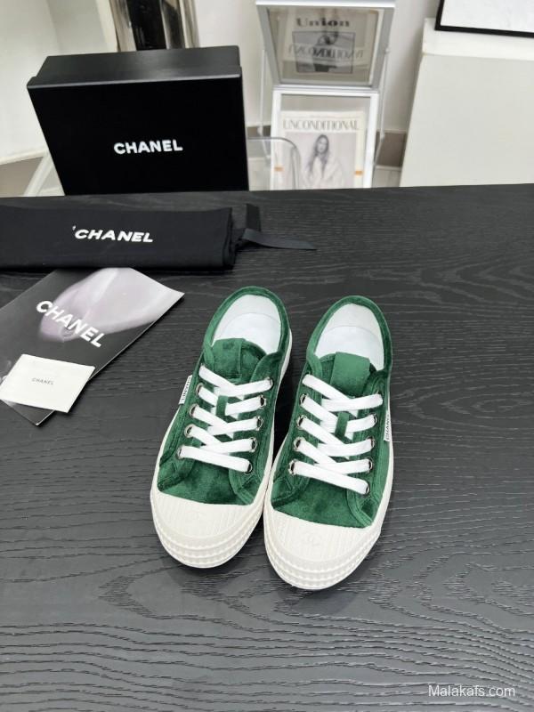 2025 Women Chanel Green Suede Sneakers LY00230