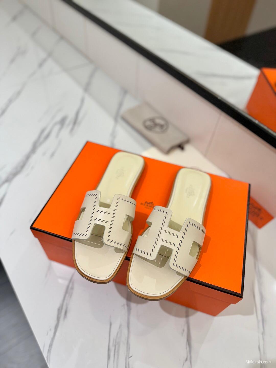 2025 Women Hermès White Leather Slippers KFY00260