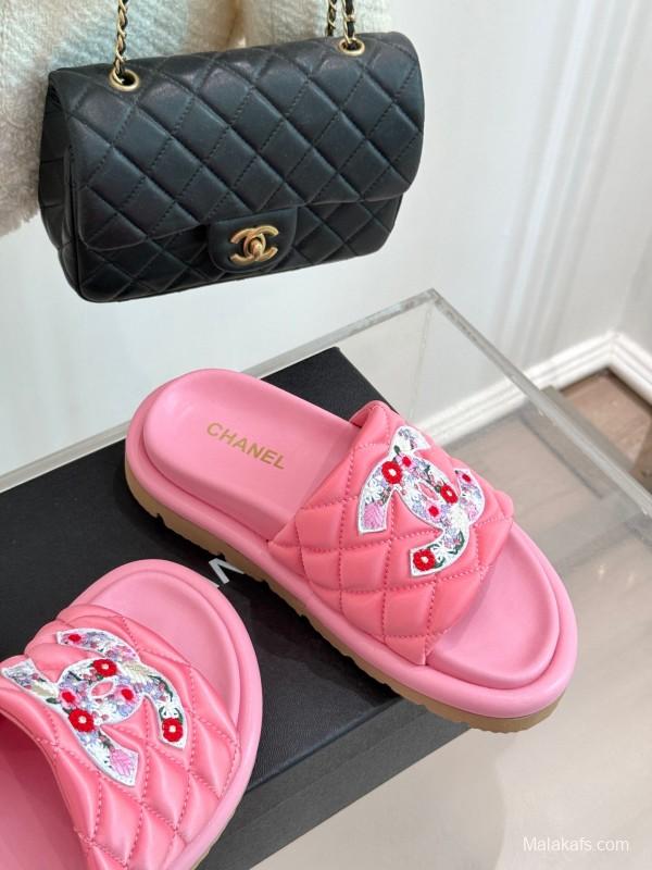 2025 CHANEL Pink Quilted Leather Slippers KFY00260