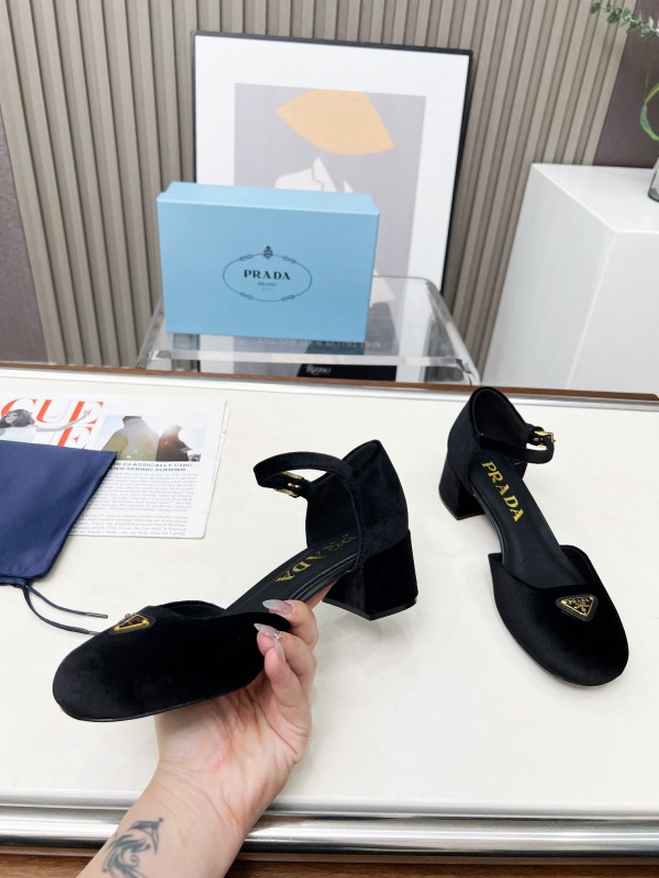 2025 Women Prada Black Velvet Mary Jane Block Heel KFY00270