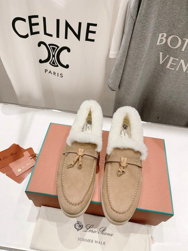 2024 Slippers LP Beige Suede Fur Loafers