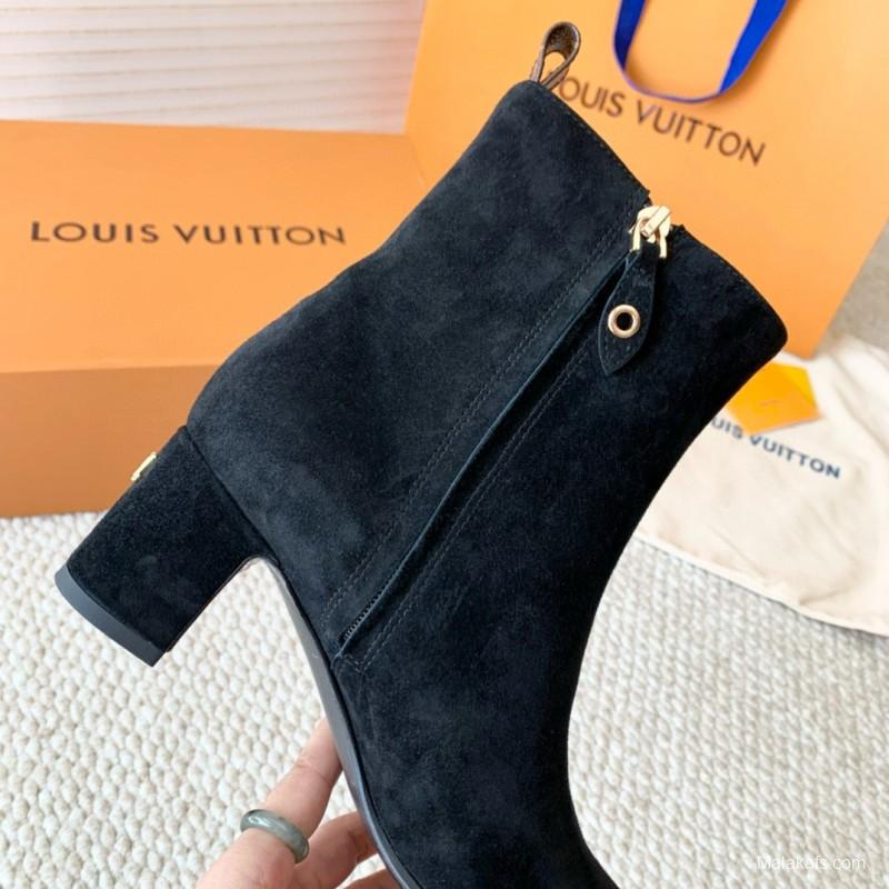 2024 Women Louis Vuitton black suede ankle boots