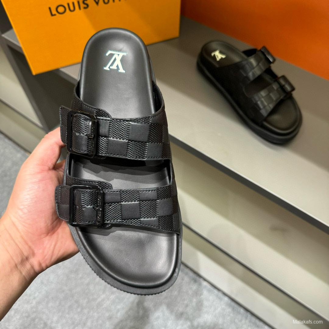 2024 Men Louis Vuitton Black Leather Slippers
