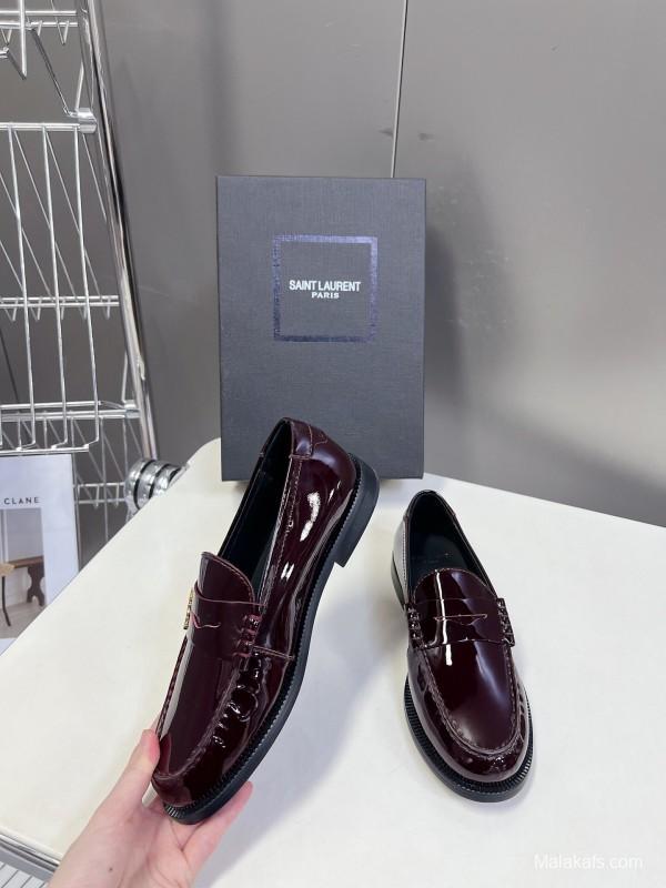 2025 Women Yves Saint Laurent Burgundy Leather Loafer KFY00350