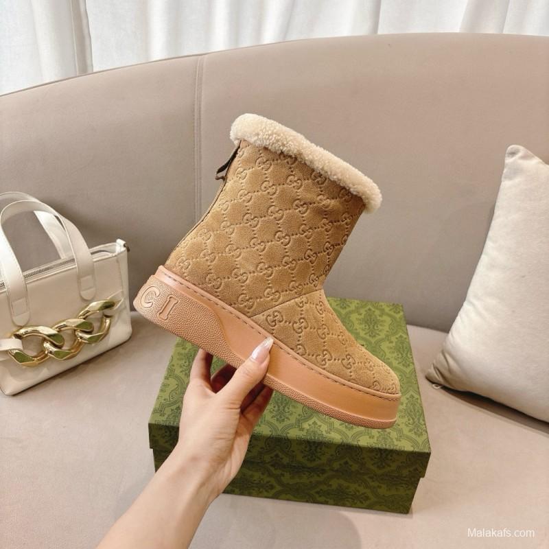 2024 Women Gucci beige suede snow boots with shearling lining MJ00350