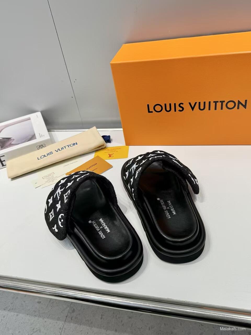 2025 Slippers Louis Vuitton Black Fabric Slippers