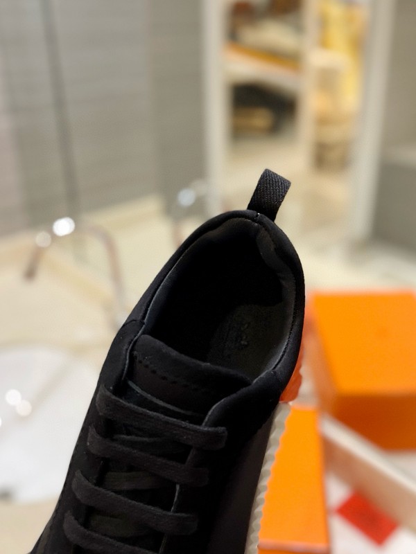 2024 Unisex Hermès Black Orange Glossy Calfskin Nylon Sneakers MJ00320