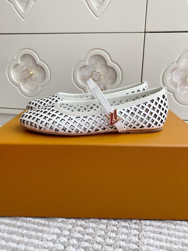 2025 Women Louis Vuitton White Leather Mary Jane Perforated KFY00310
