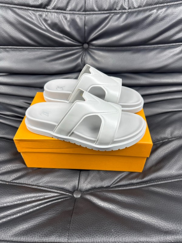 2025 Men Louis Vuitton White Leather Slippers AS00180