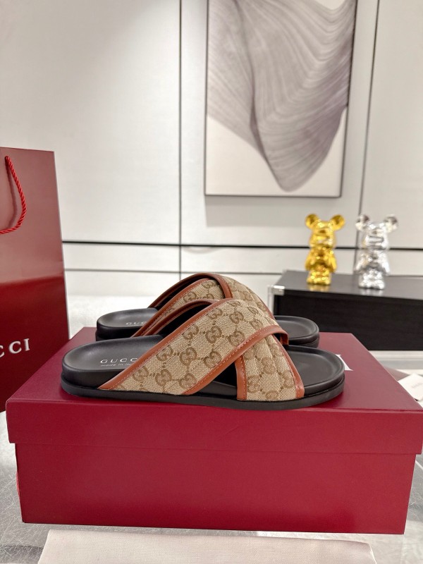 2025 Unisex Gucci Beige Brown Canvas Leather Slippers Double G Embossed AS00240