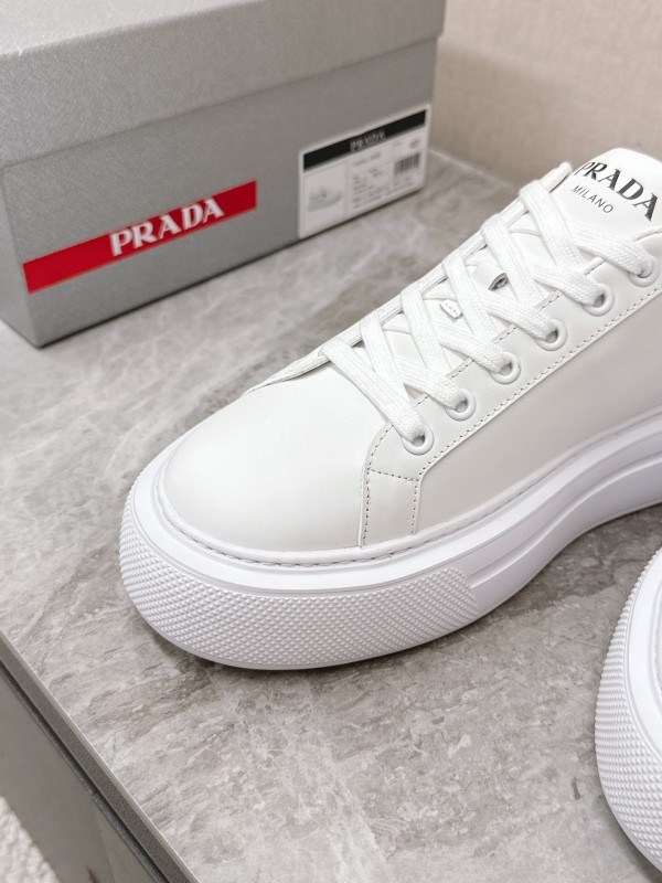 2025 Unisex Prada White Black Calfskin Leather Sneakers KFY00290