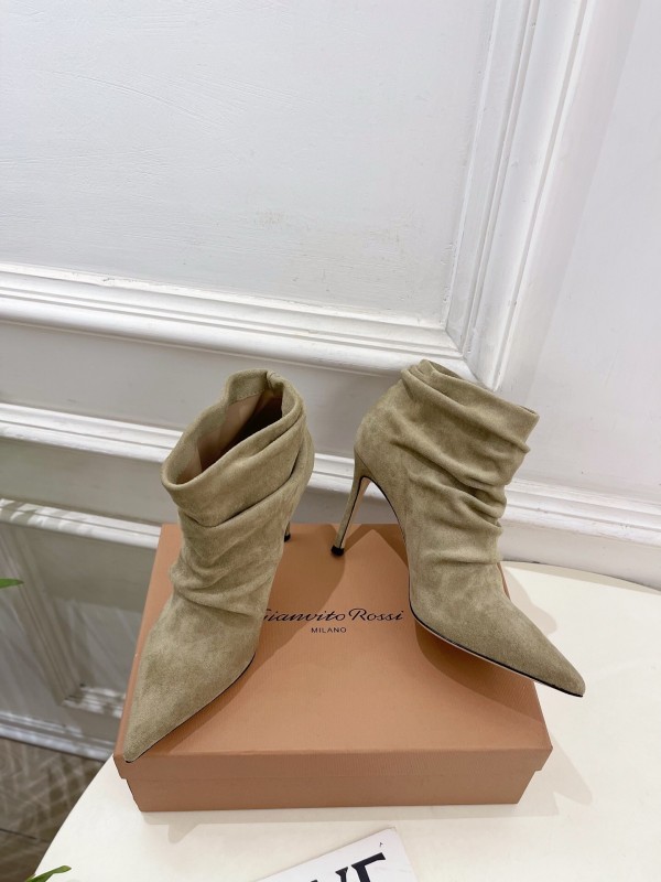 Gianvito Rossi GR Pointed Toe Retro Pleated High Heel Ankle Boots - KFY00340