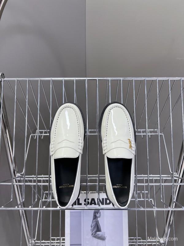 Saint Laurent Classic Loafer Flats - KFY00350
