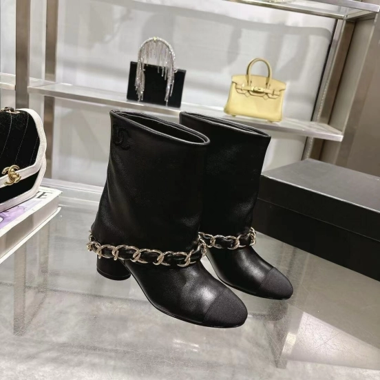 Chanel 2025/SS Chain Accent Block Heel Boots - LY00410