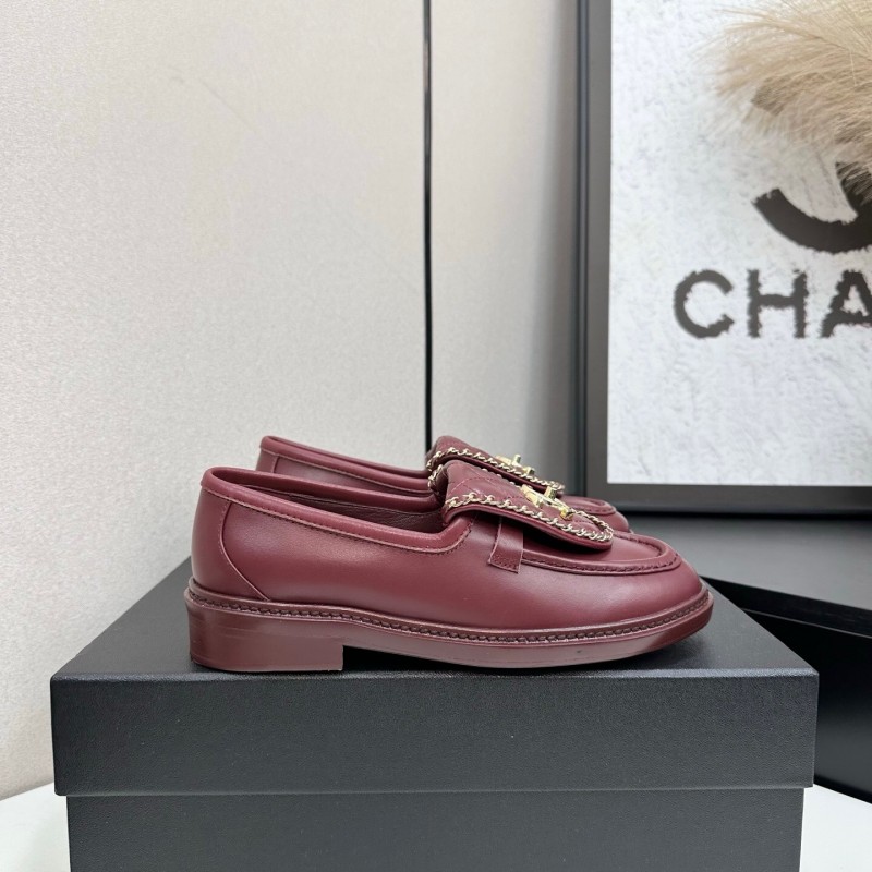 Chanel Classic Flap Chain CC Loafers with Buckle Closure - LY00320