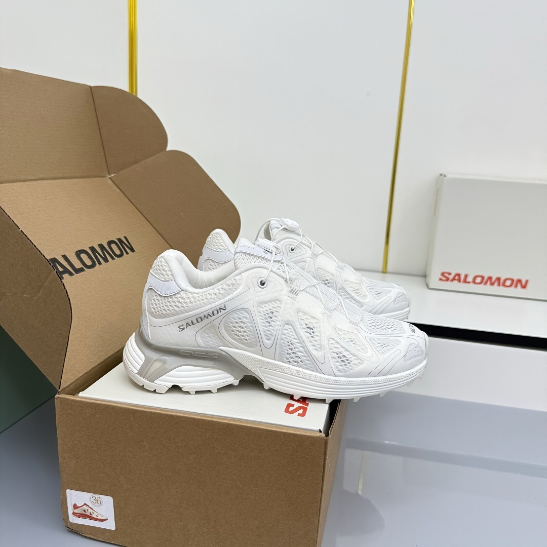 Salomon XT Whisper Casual Shoes with Thick Sole and Future Design - LY00310