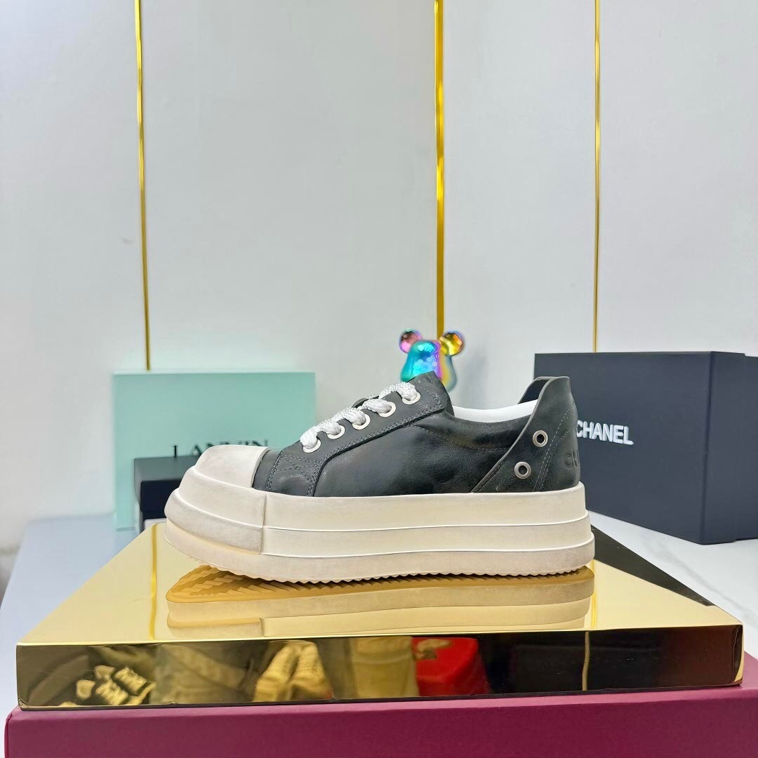 Chanel 2025 SS Panda Casual Sneakers Dirty Style - LY00330
