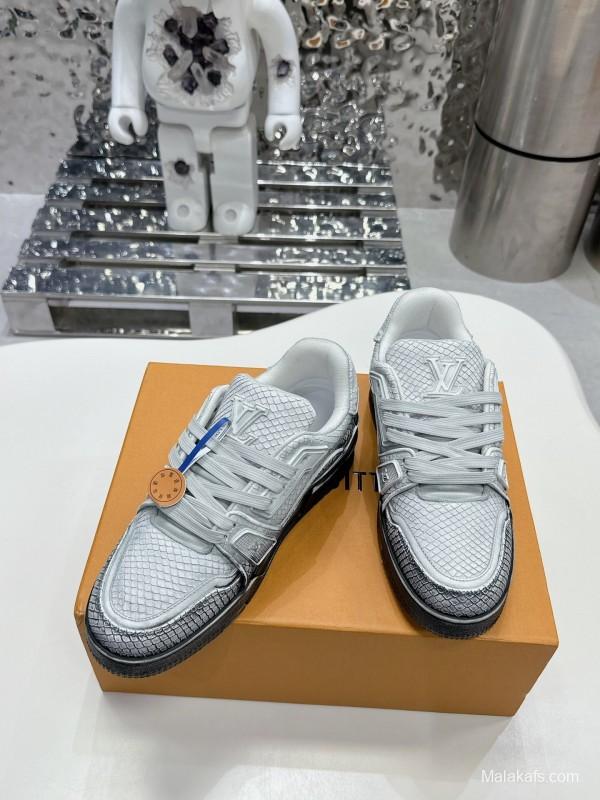 Louis Vuitton LV Trainer Basketball Series Washed Board Shoes - LY00430