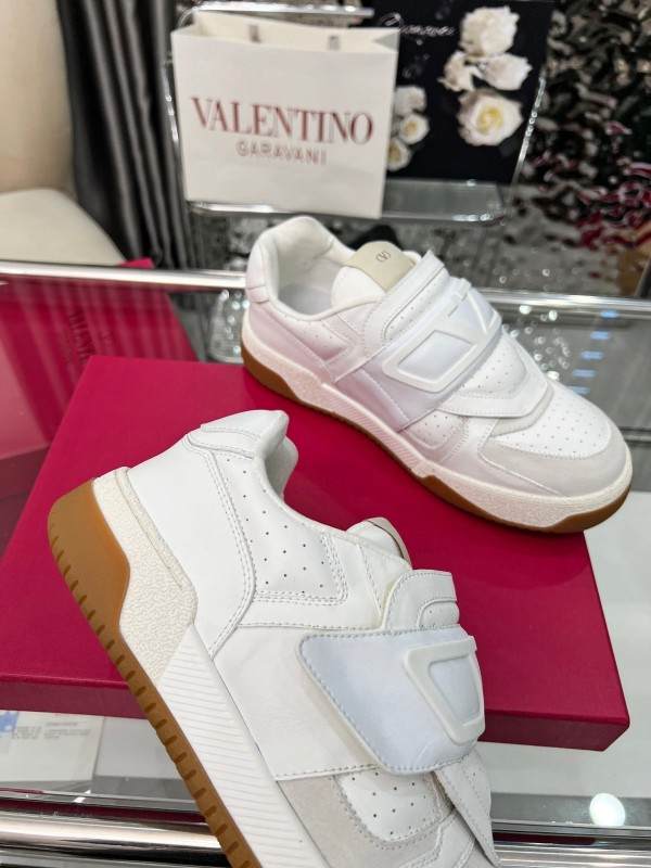 Valentino Joie de Jouer Series Hook-and-Loop Platform Sneakers - AS00360