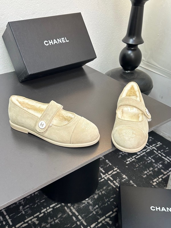 Chanel 2025 SS French Mary Jane Flat Shoes with Fur Trim - KFY00300