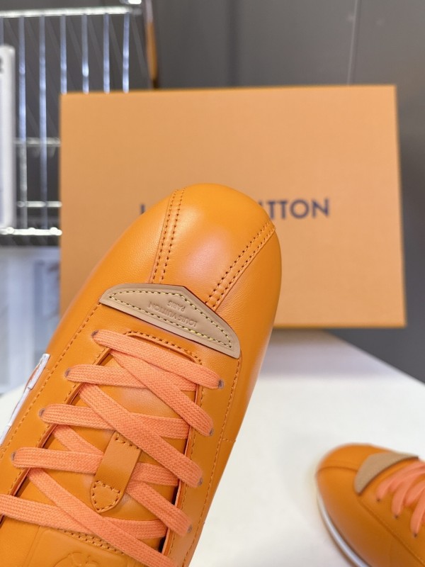 Louis Vuitton 2025 SS Pharrell Williams Collaboration Thick Sole Sneakers Retro Running Shoes - KFY00380/KFY00390