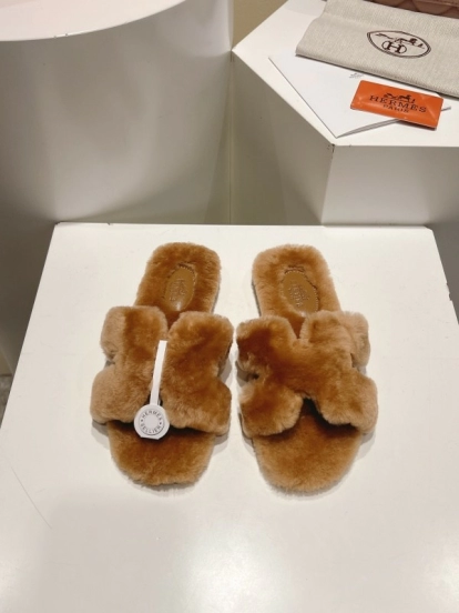 Hermès 2025 SS Love Slippers Flat Wool Slippers - LY00240